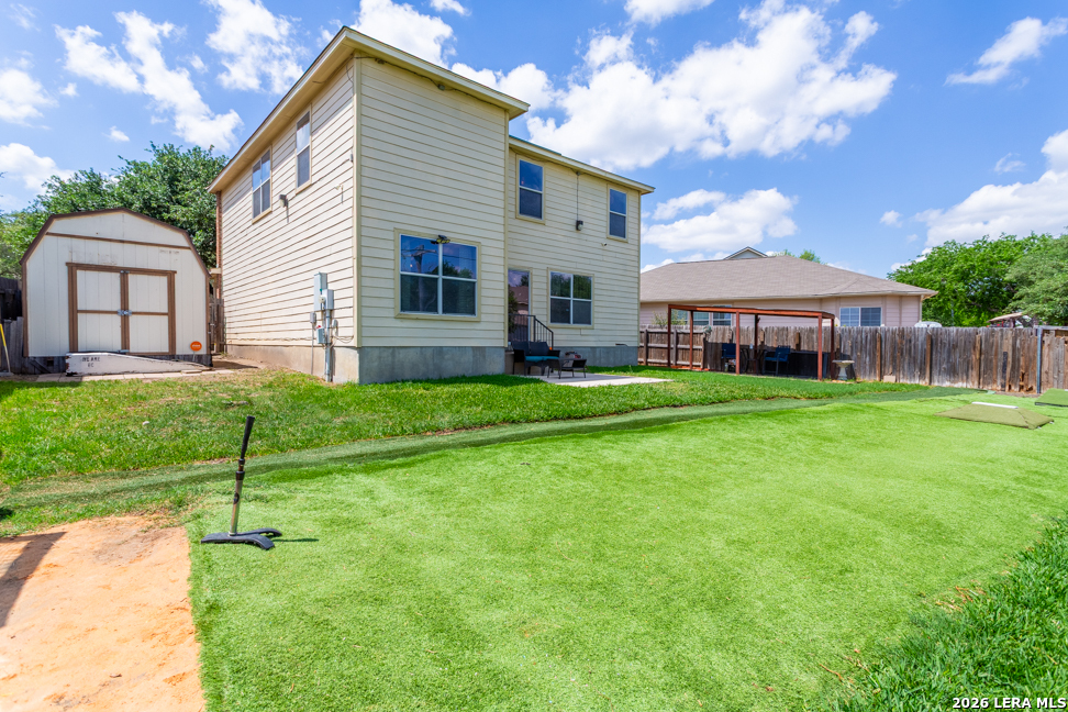 main property photo 25