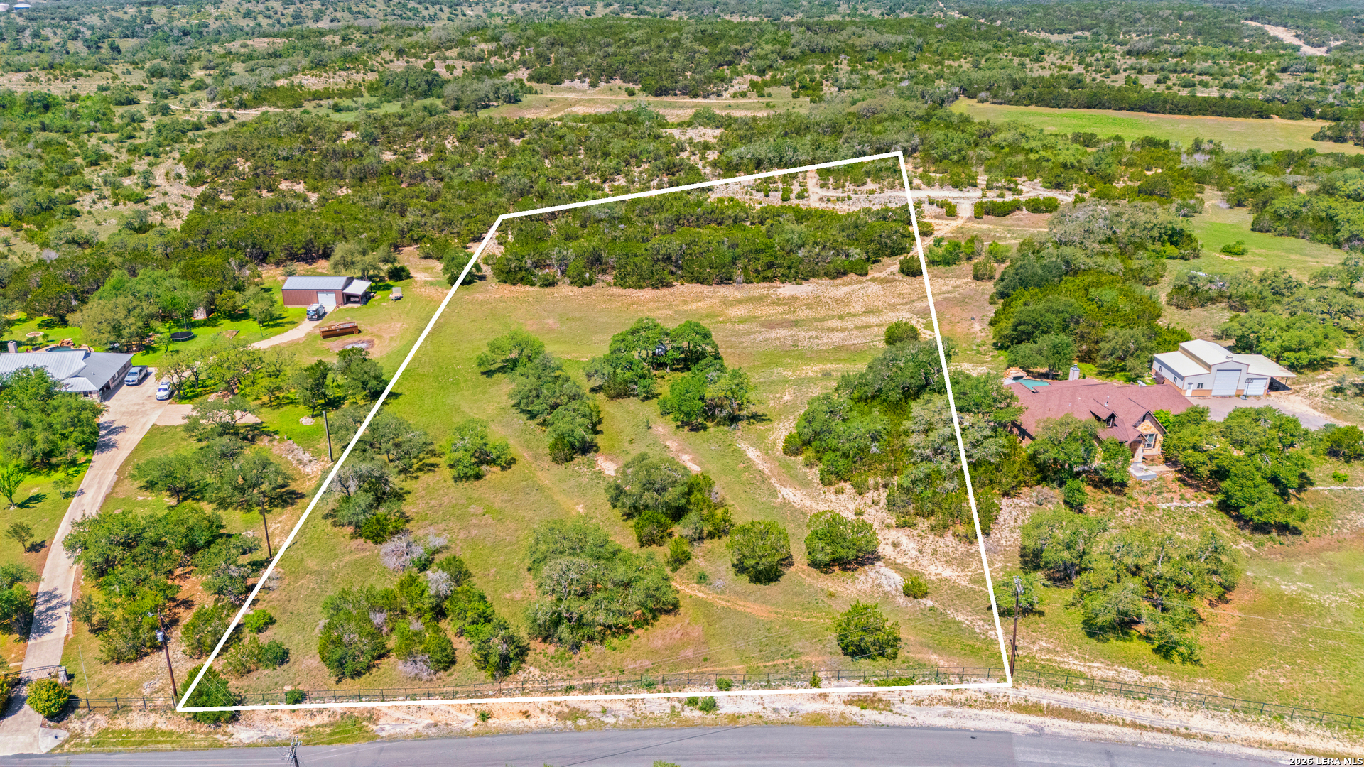 main property photo 23