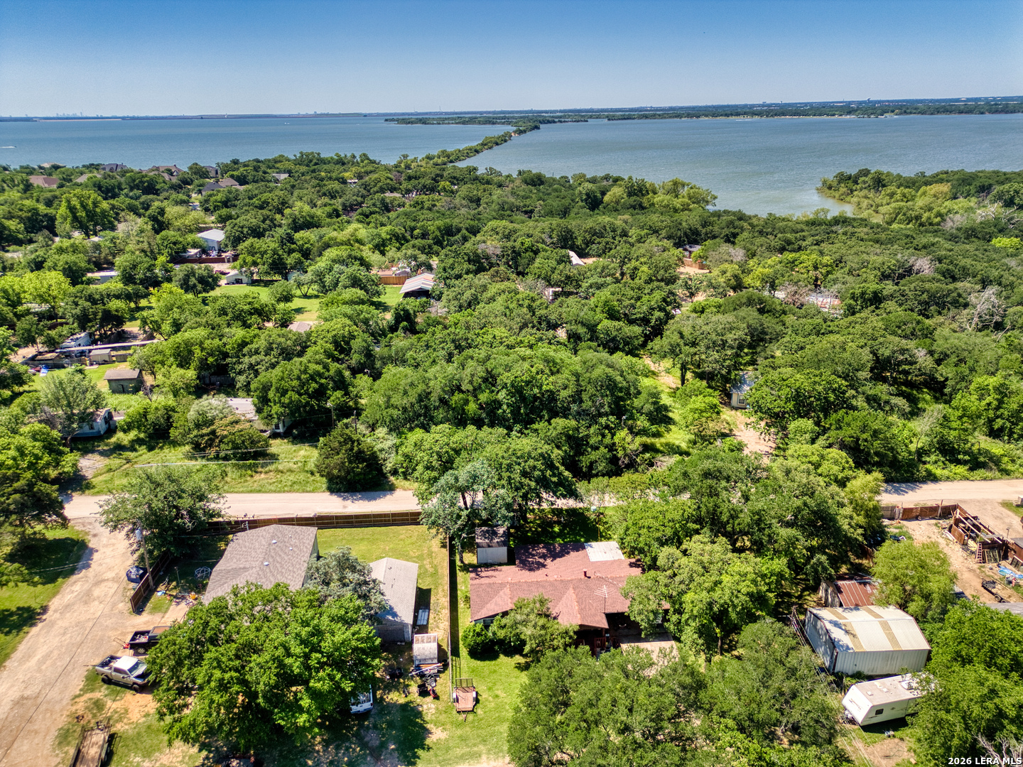 main property photo 40