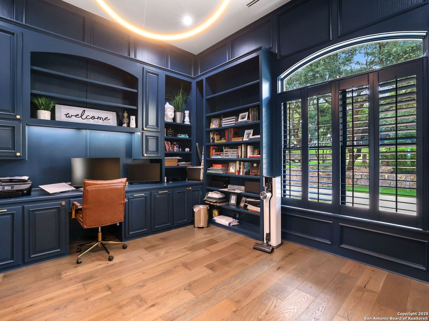 main property photo 29