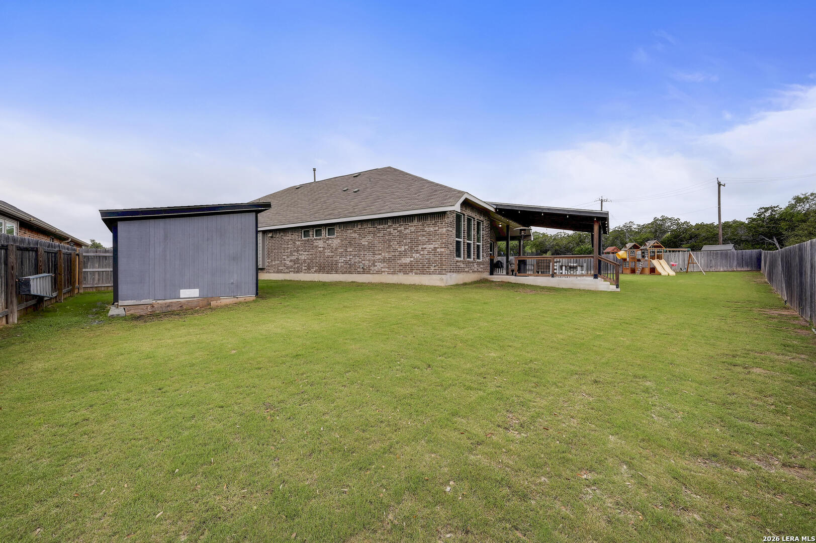 main property photo 33