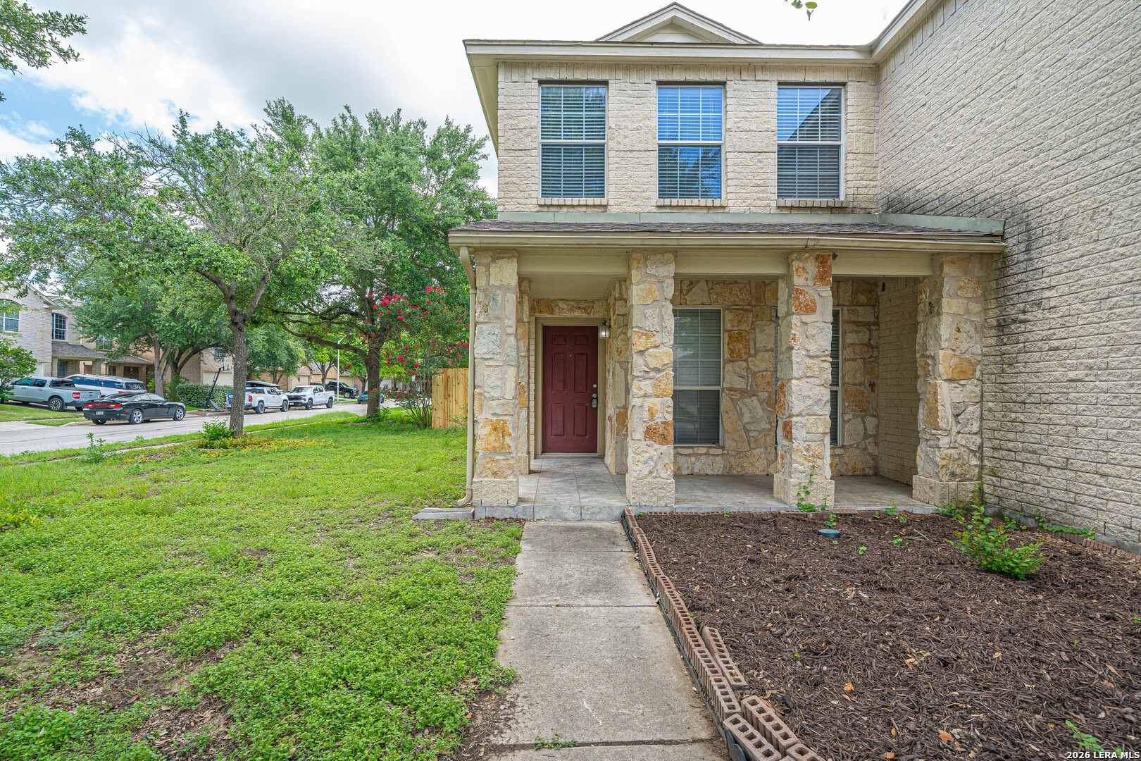 main property photo 4