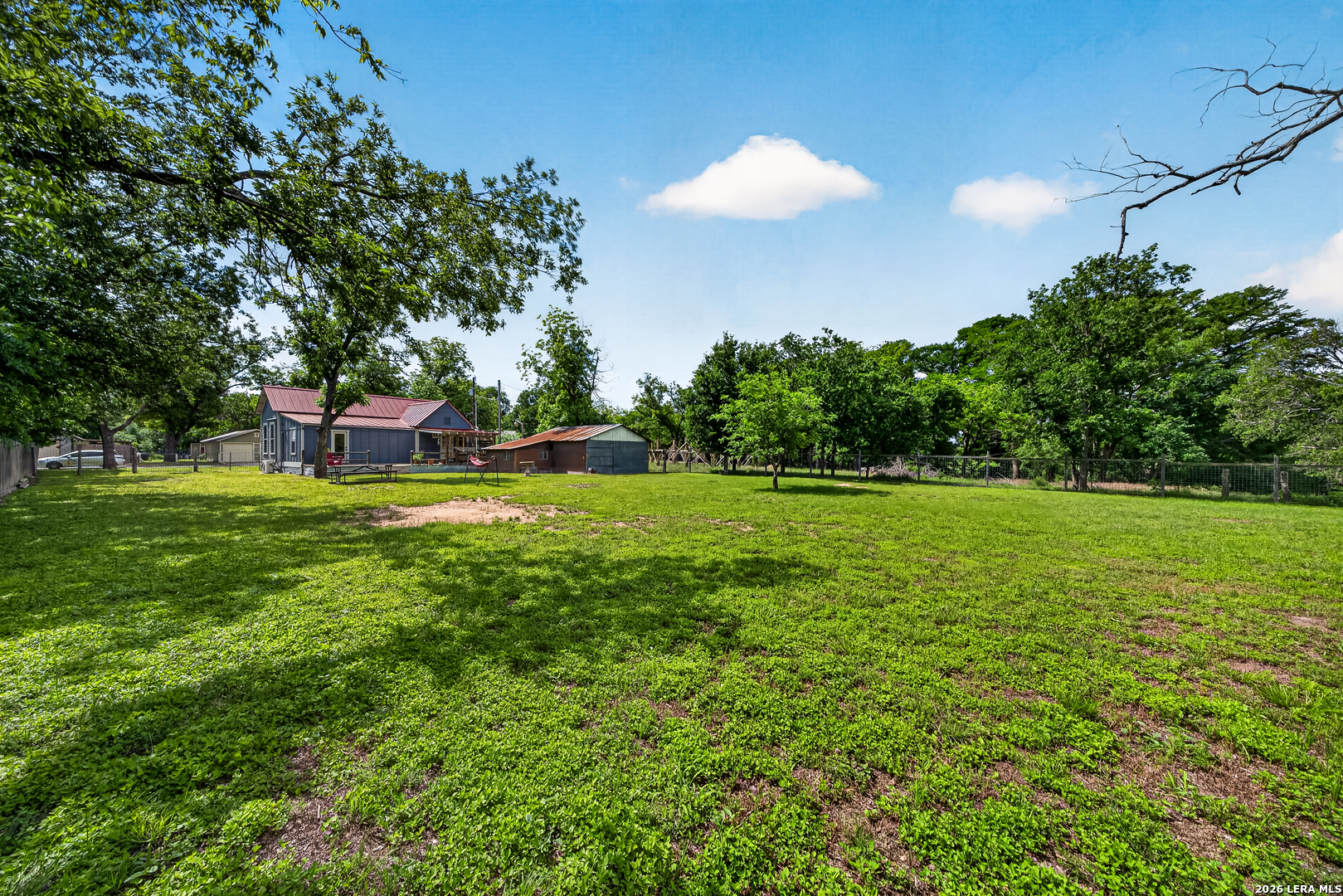 main property photo 25