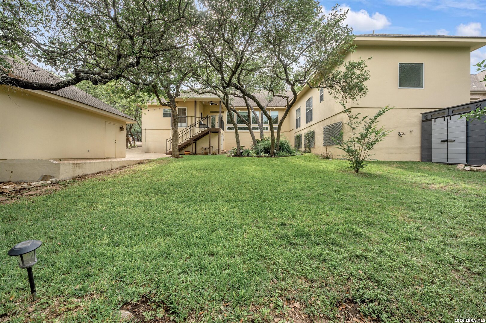 main property photo 25