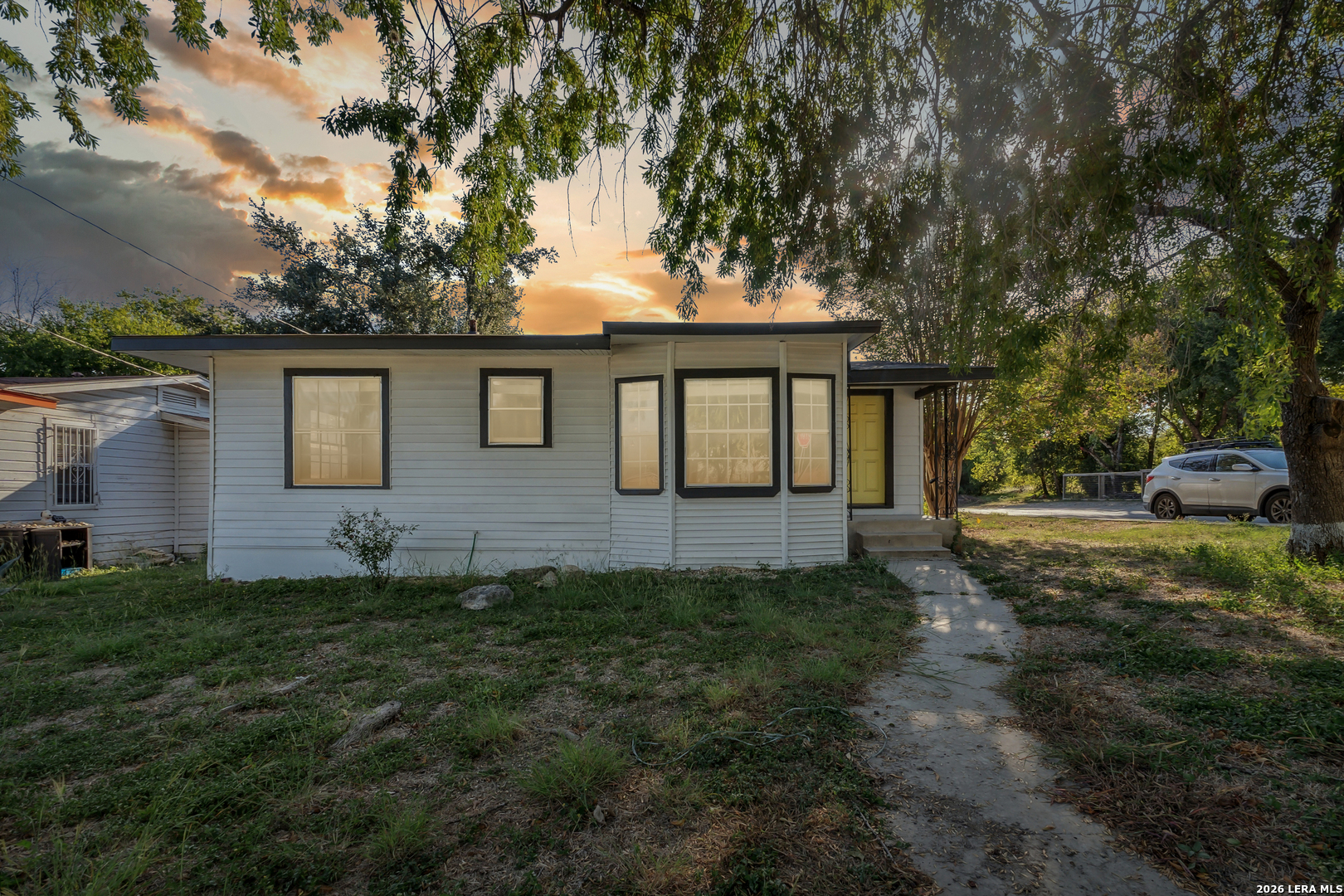 main property photo 34