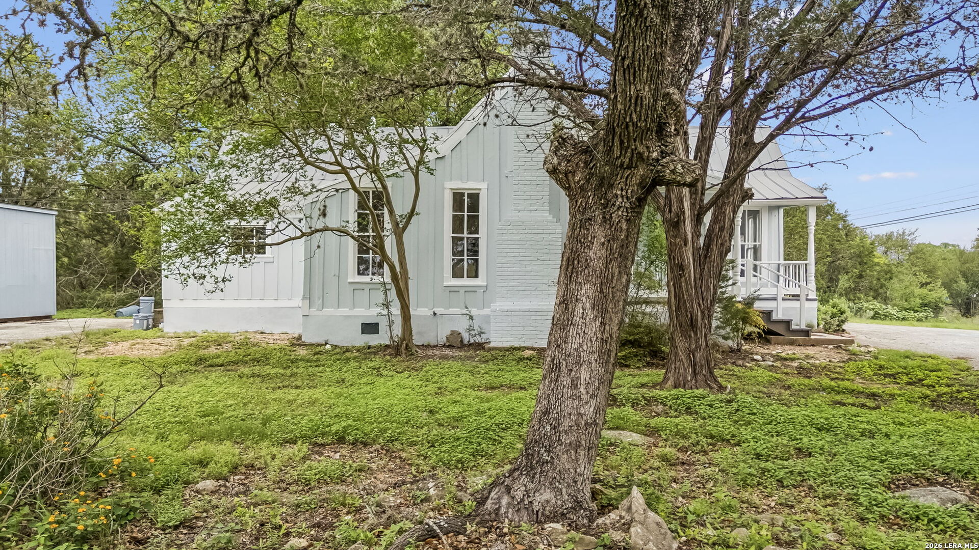 main property photo 22
