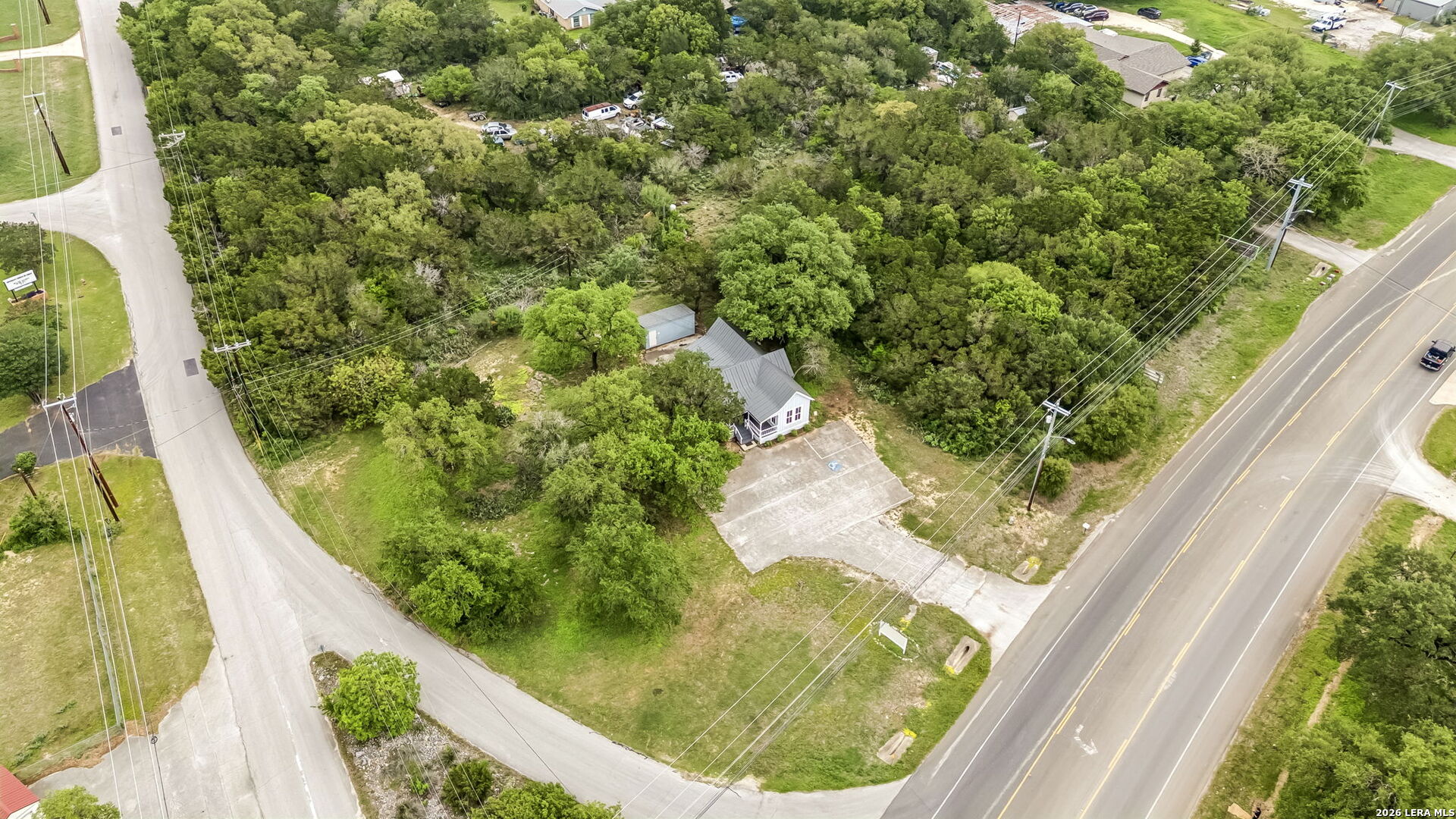 main property photo 25