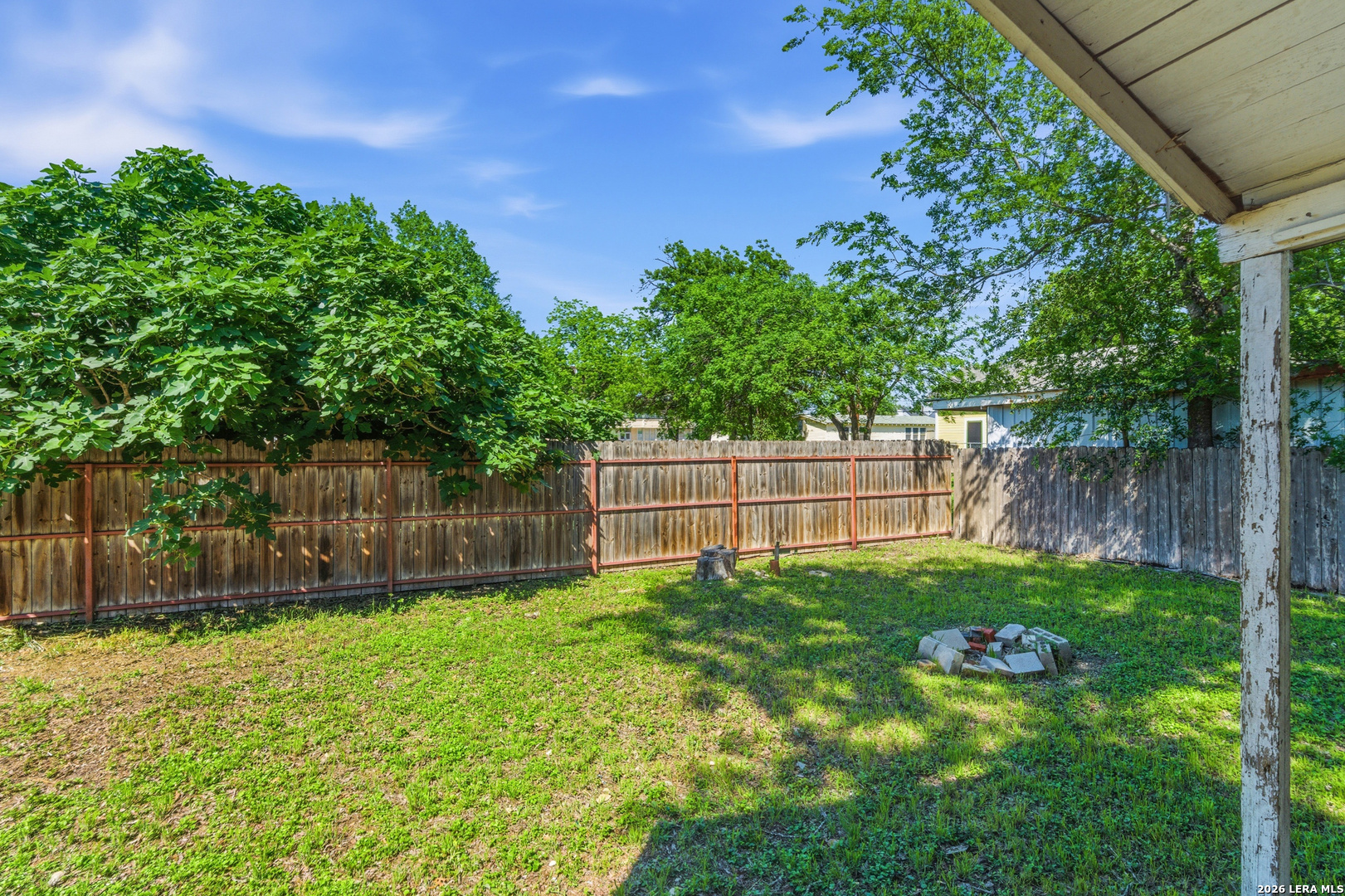 main property photo 12