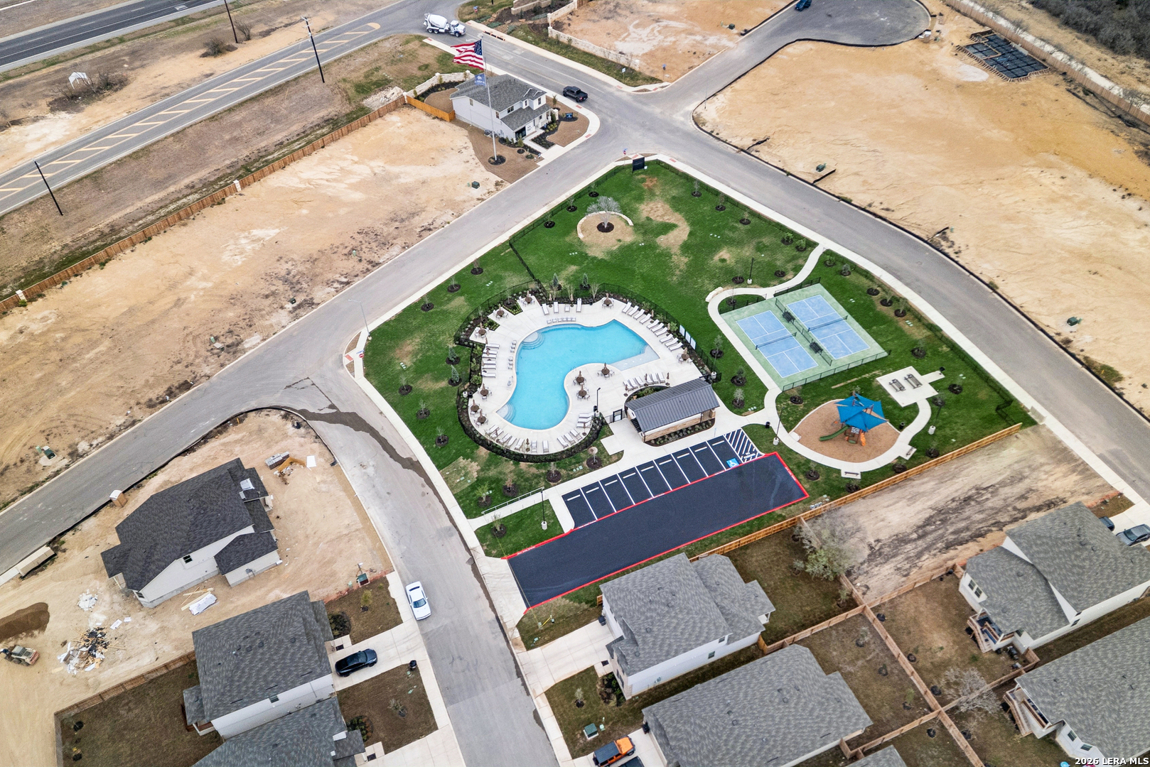main property photo 26