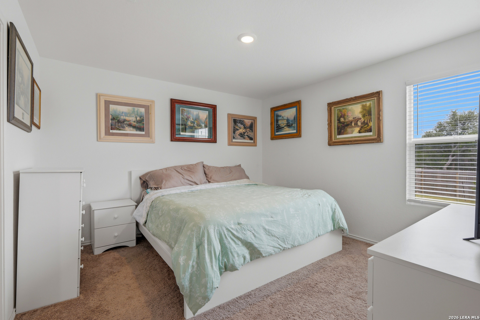 property viewer photo 19