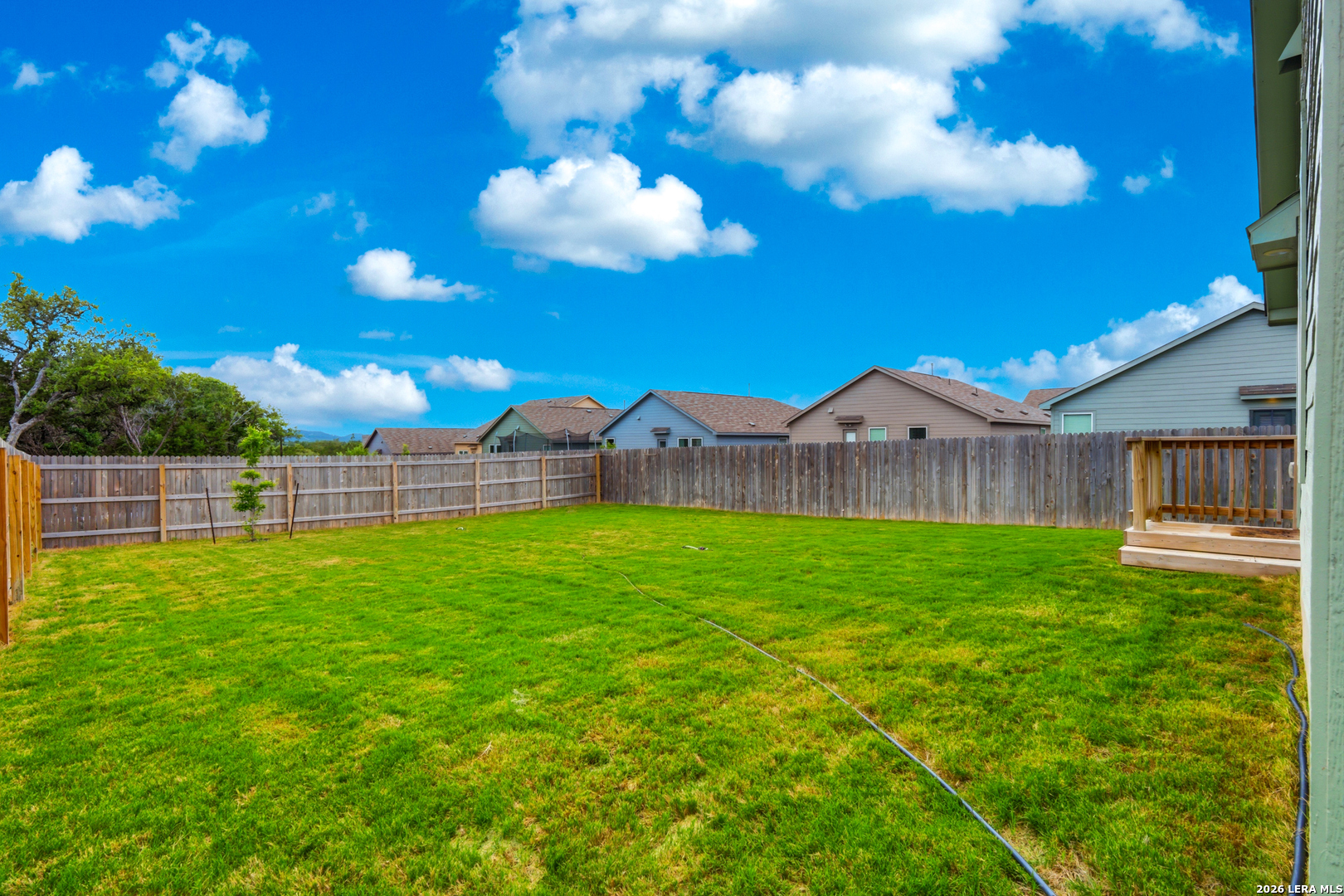 property viewer photo 20