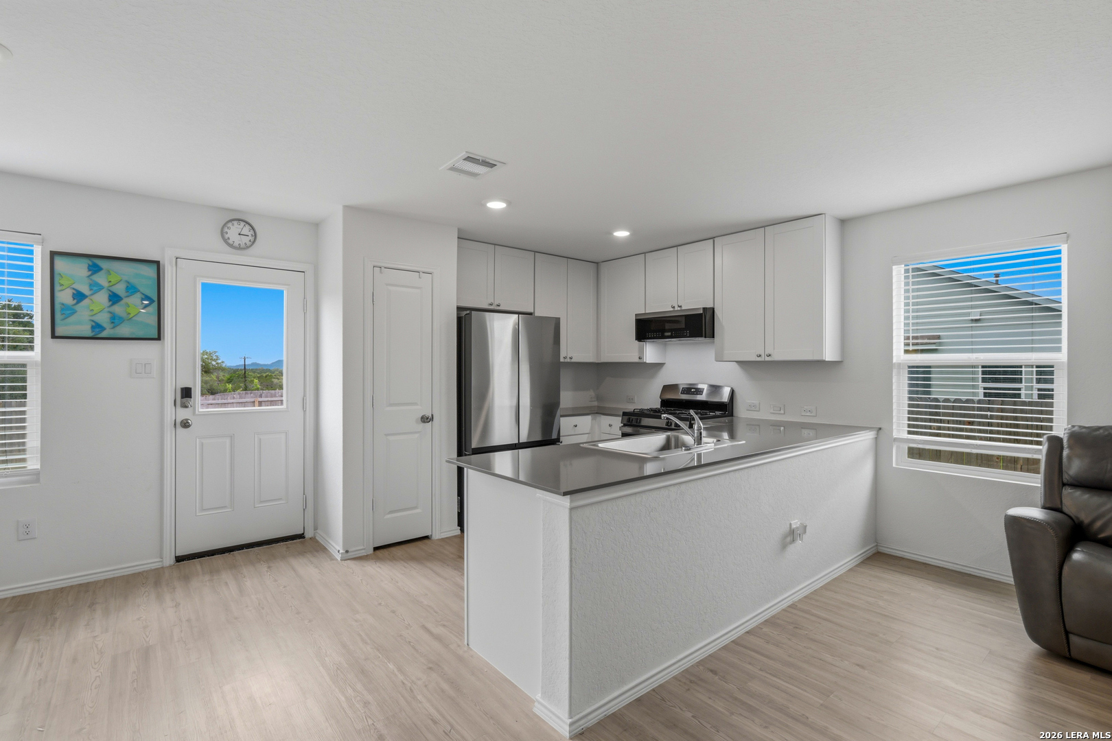 property viewer photo 8