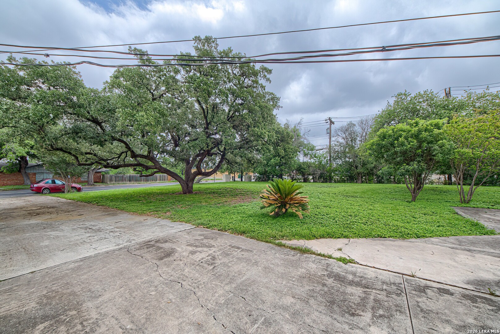 main property photo 32