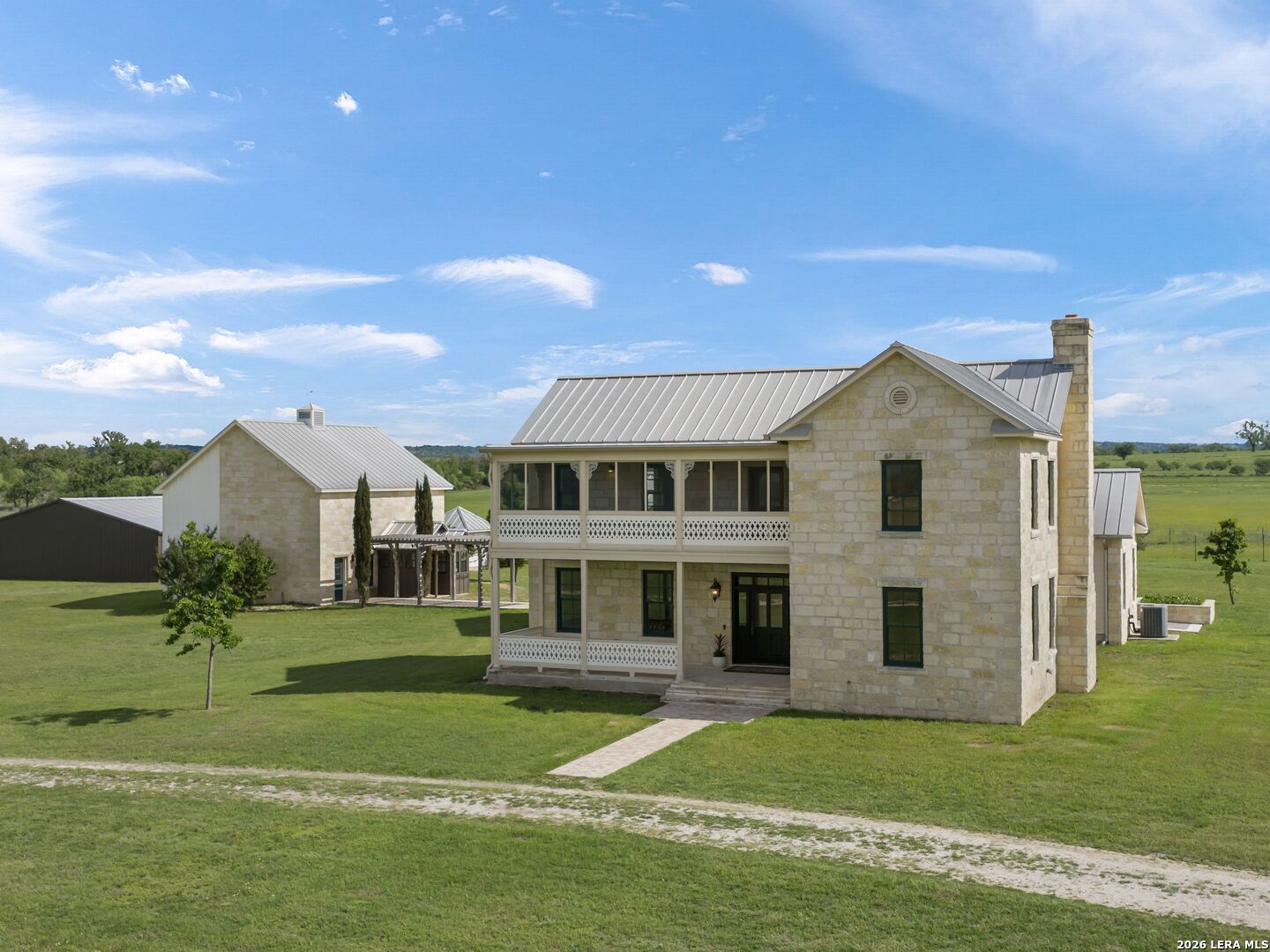main property photo 7