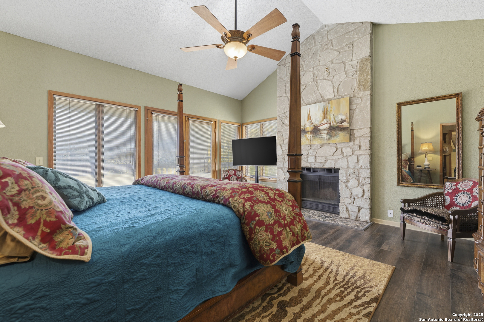main property photo 22