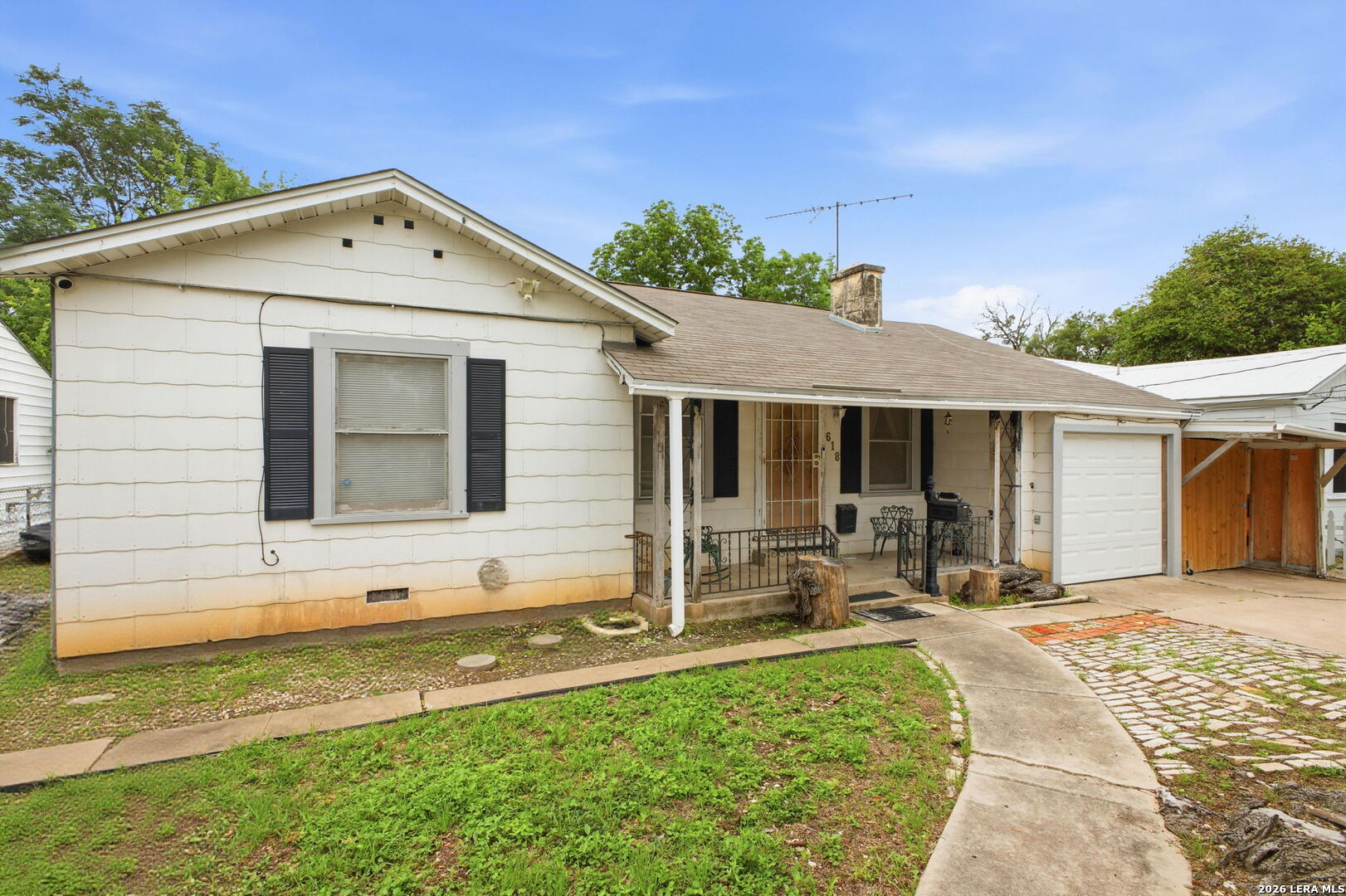 main property photo 2