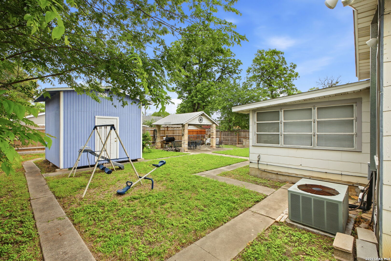 main property photo 22
