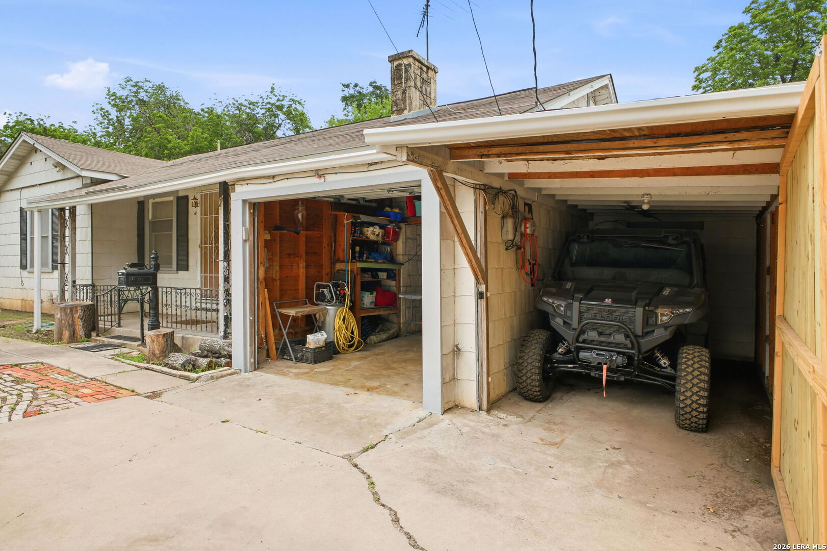 main property photo 4