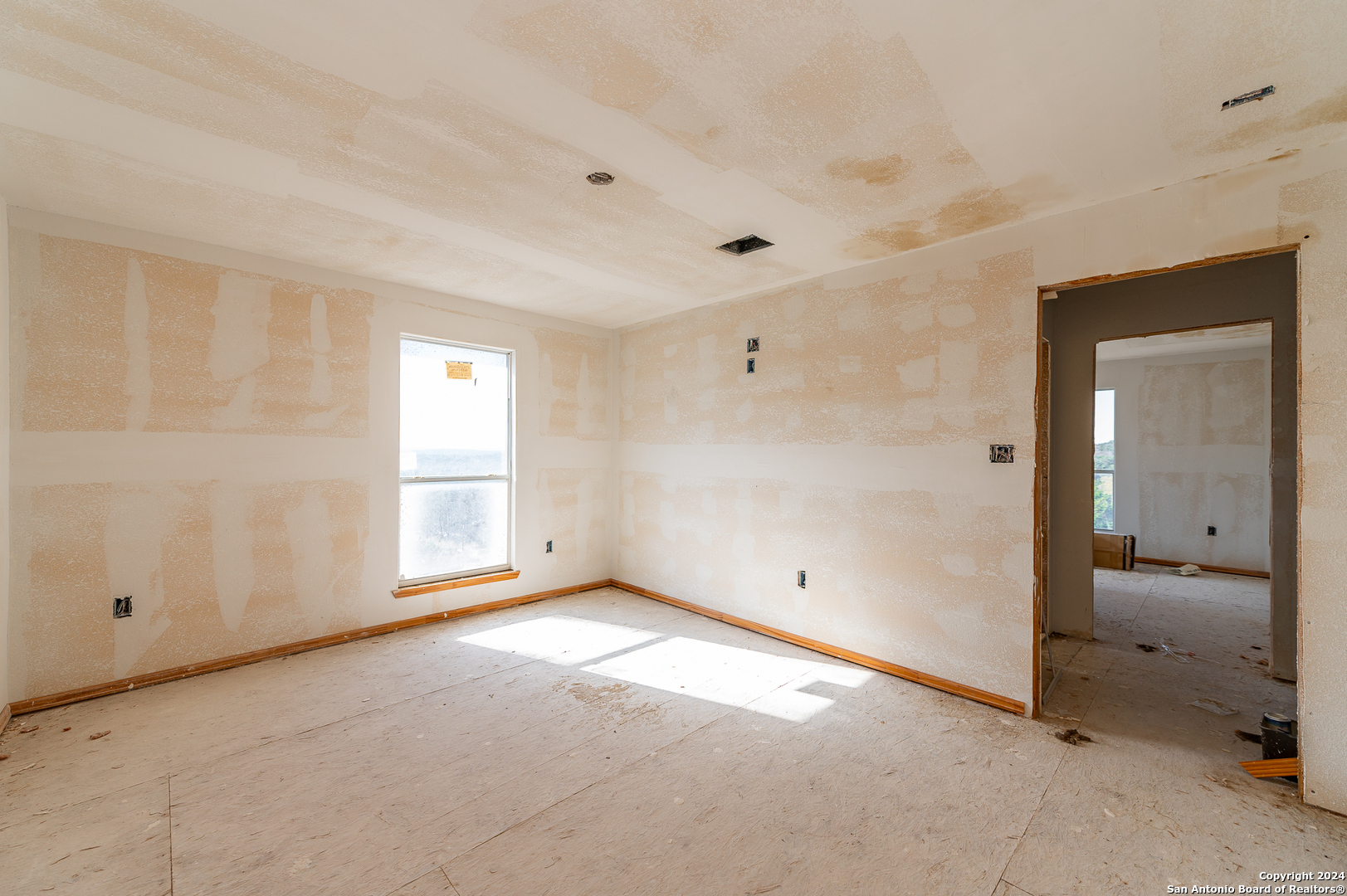 main property photo 60