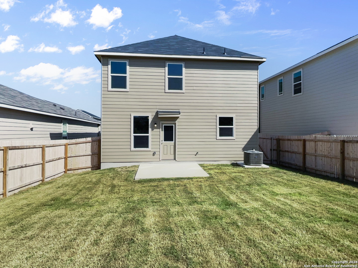 main property photo 15