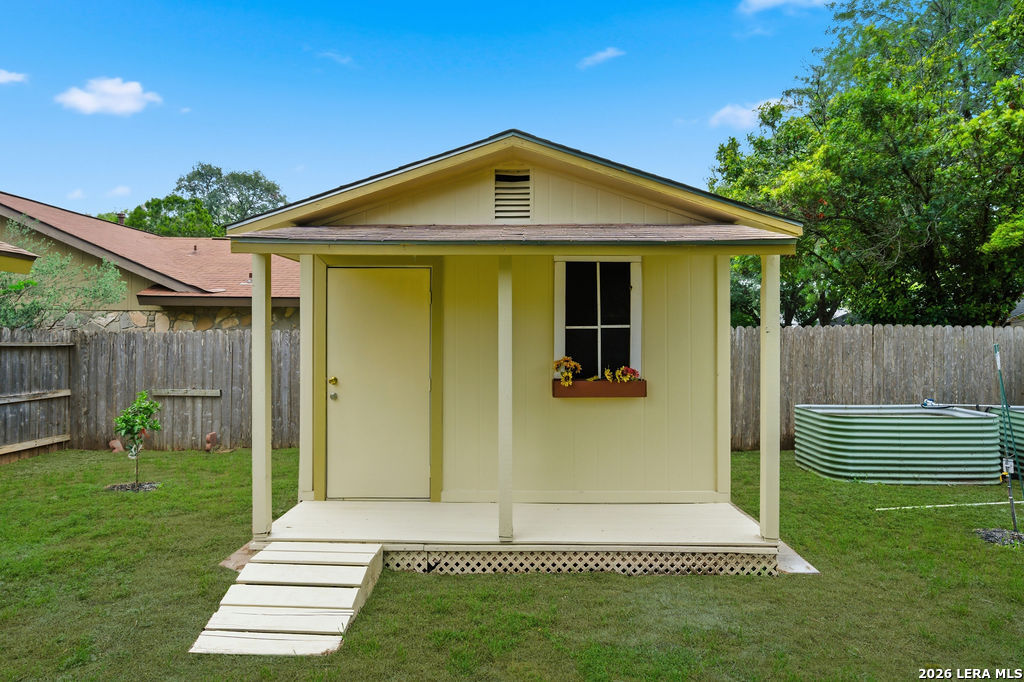 main property photo 20