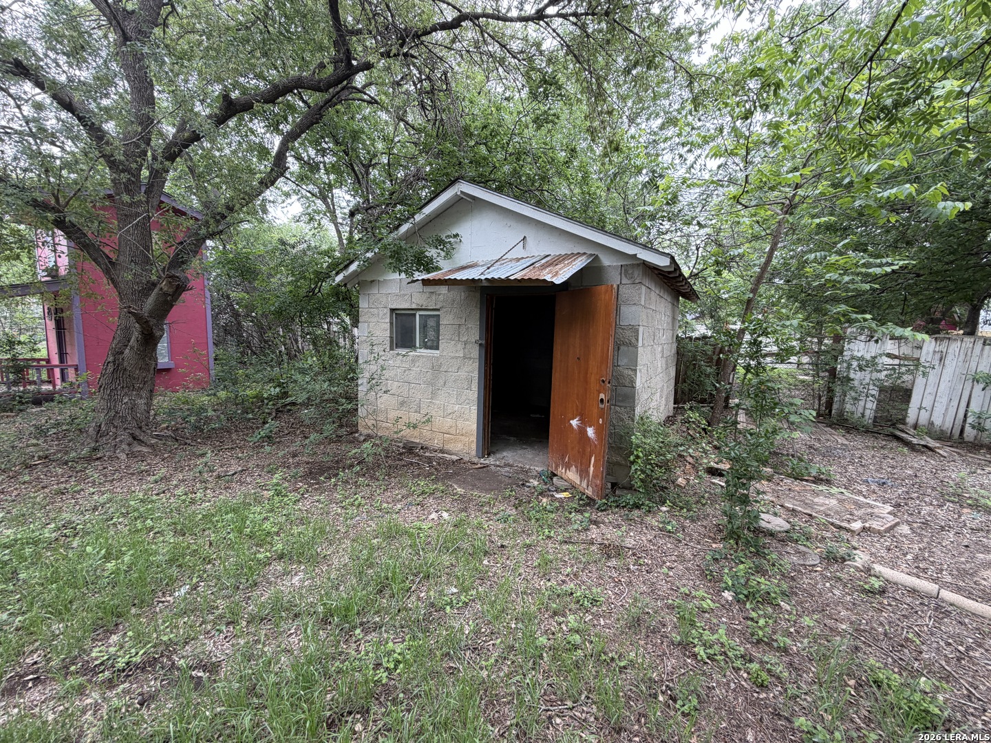 main property photo 22