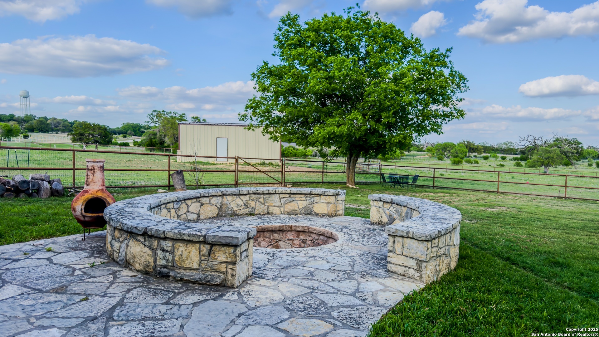 main property photo 26