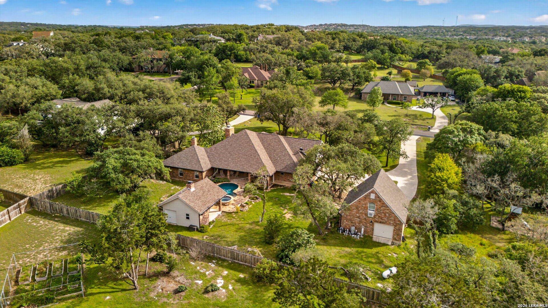 main property photo 50