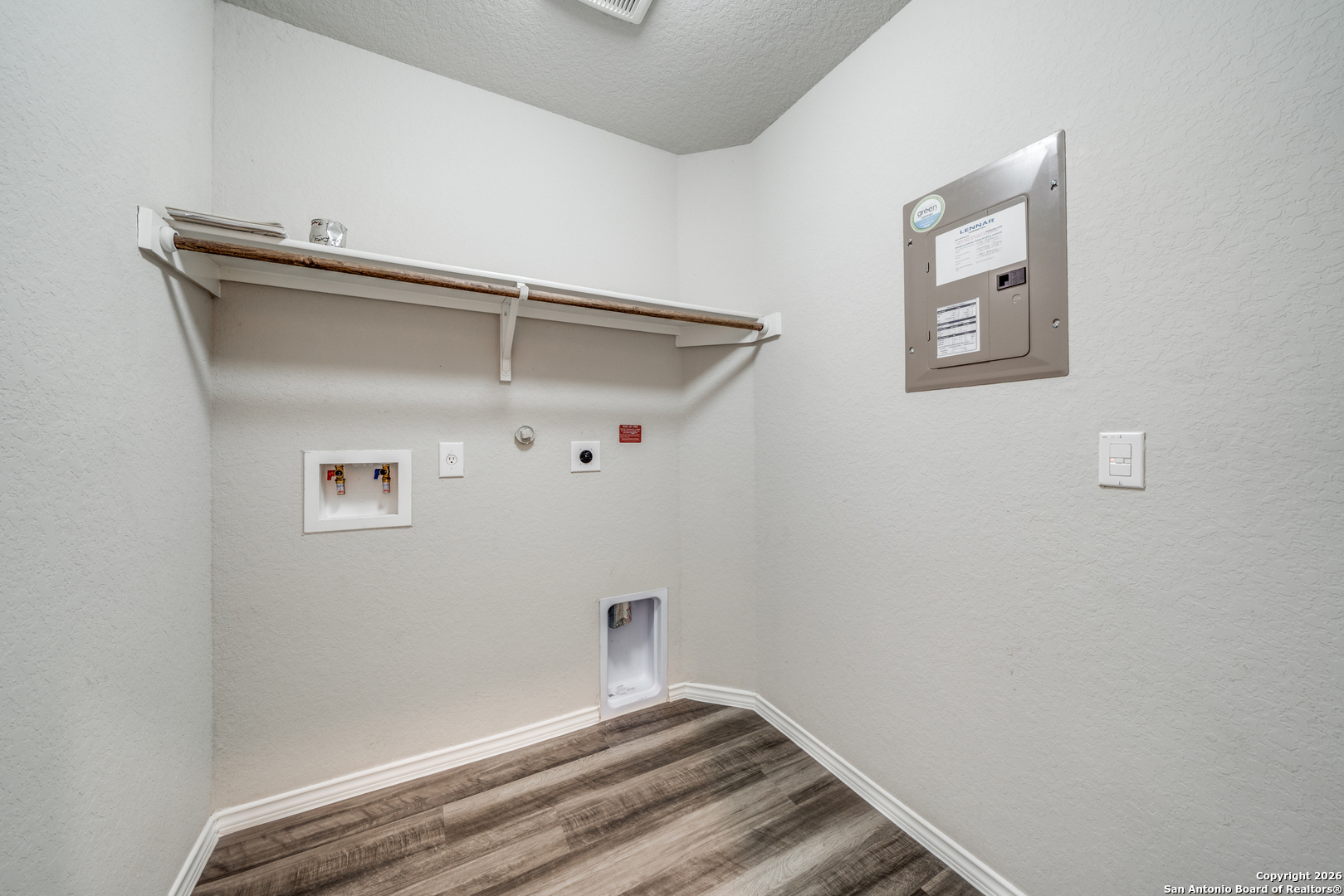 main property photo 21