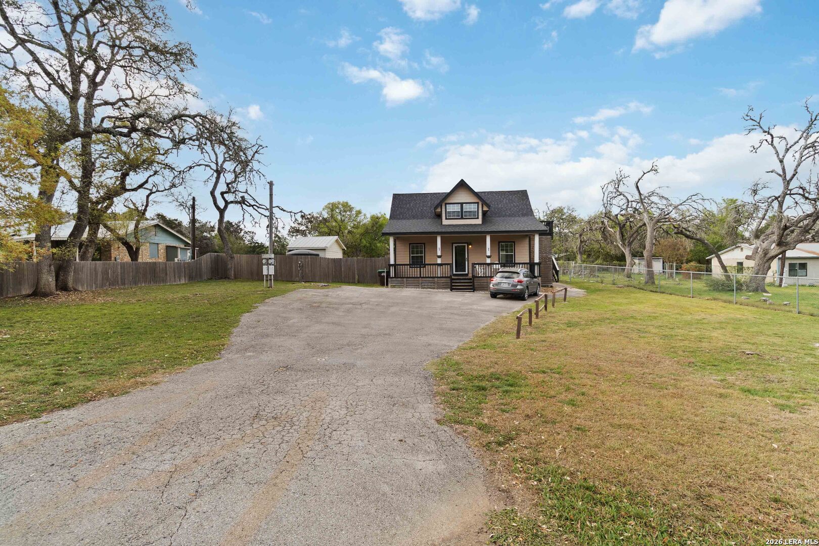 main property photo 3
