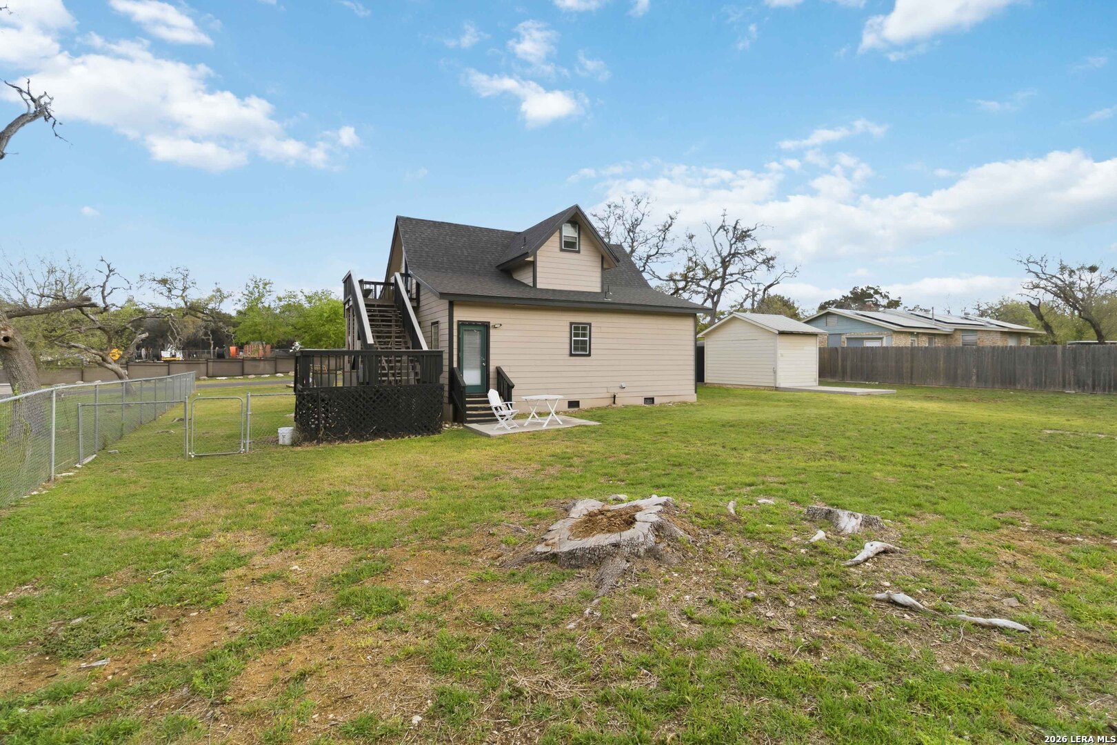 main property photo 32