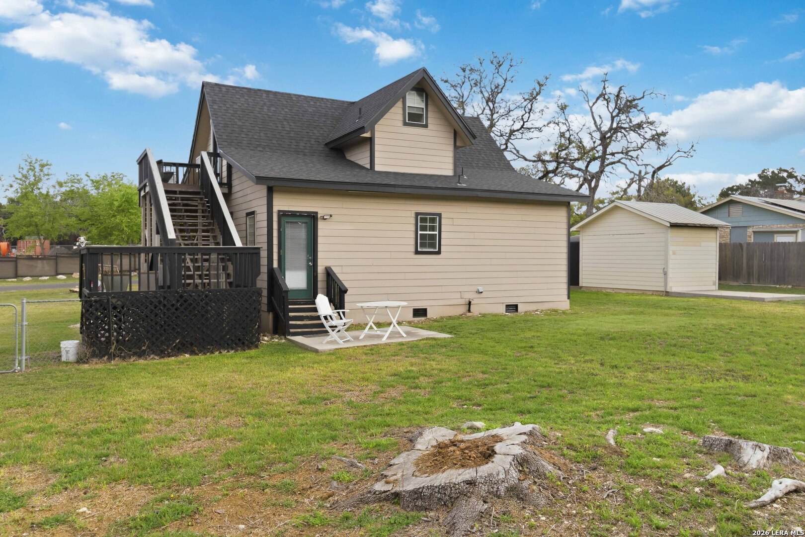 main property photo 33
