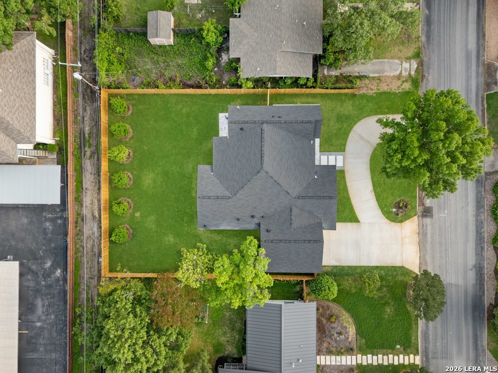 main property photo 50