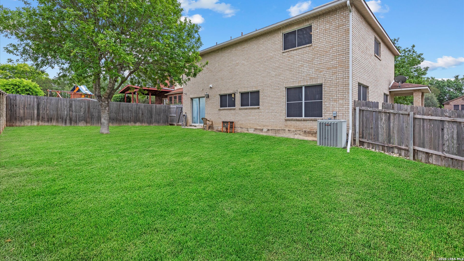 main property photo 26