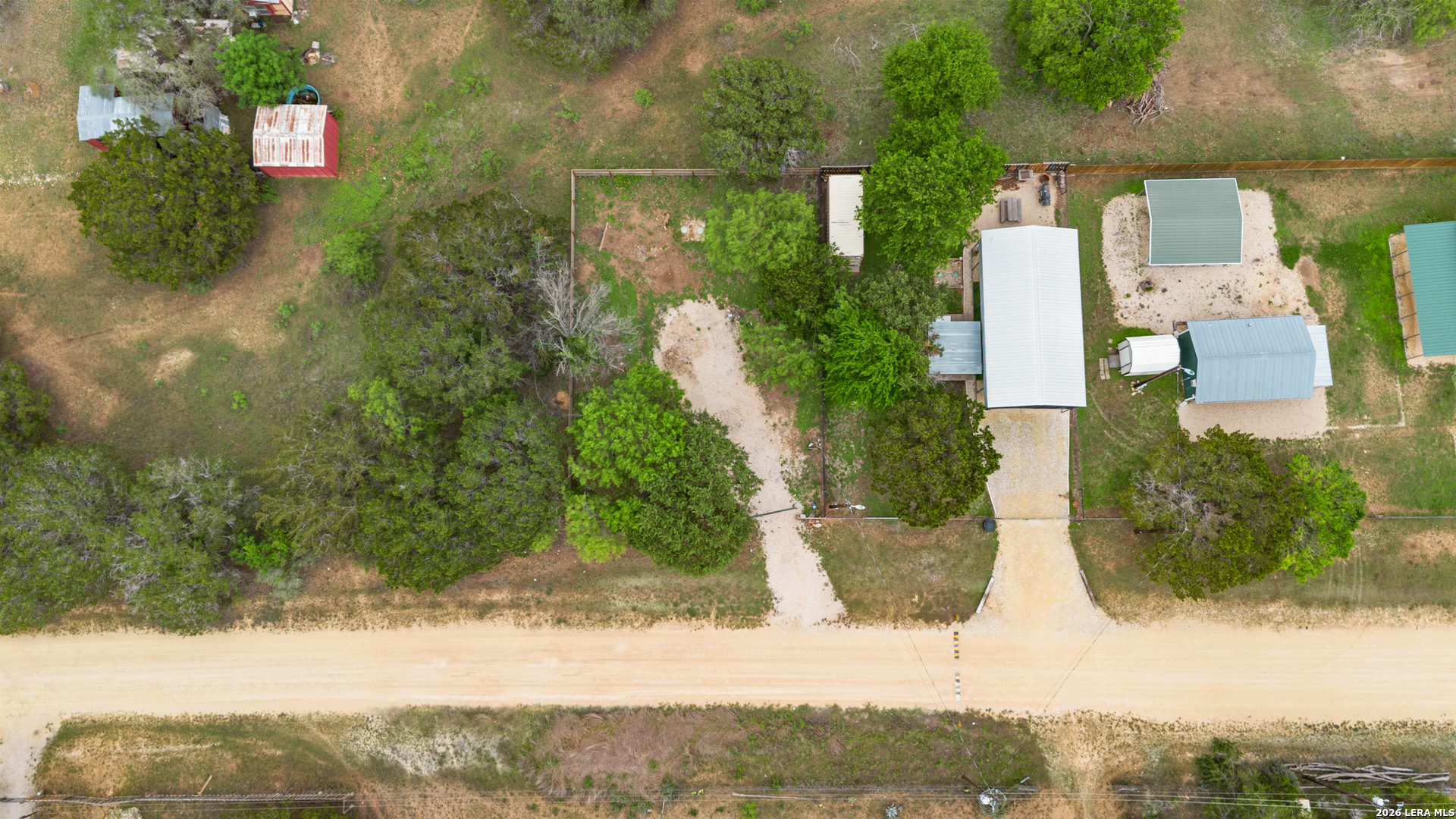 main property photo 16