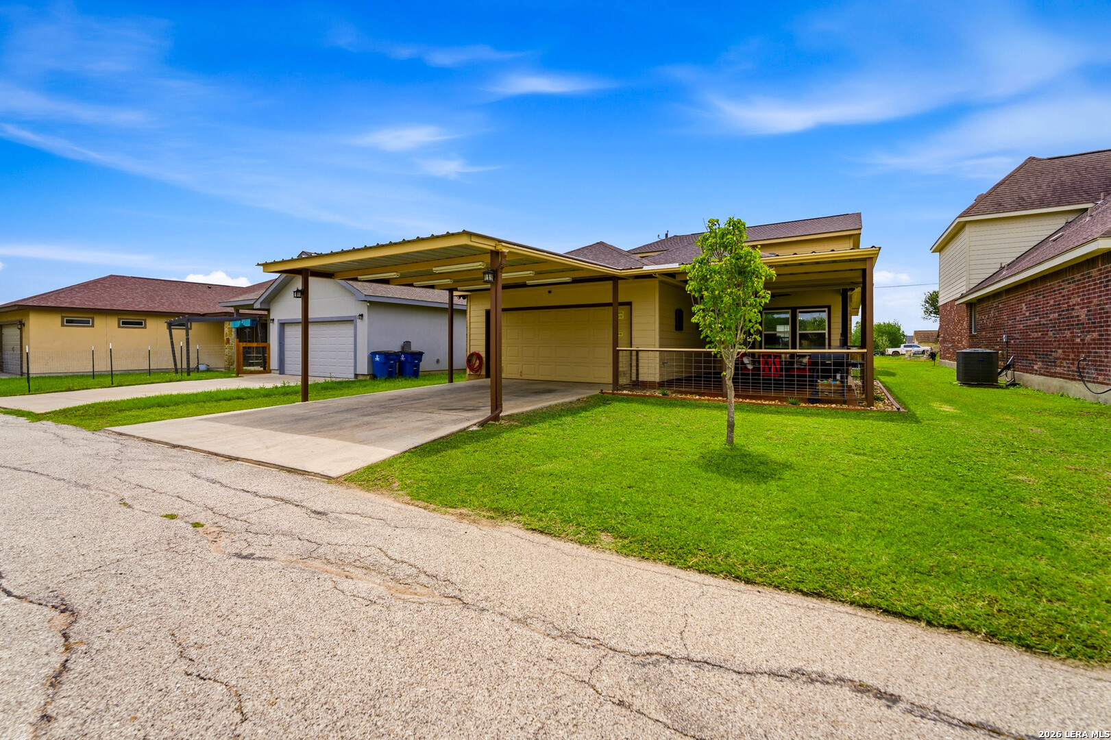 main property photo 25