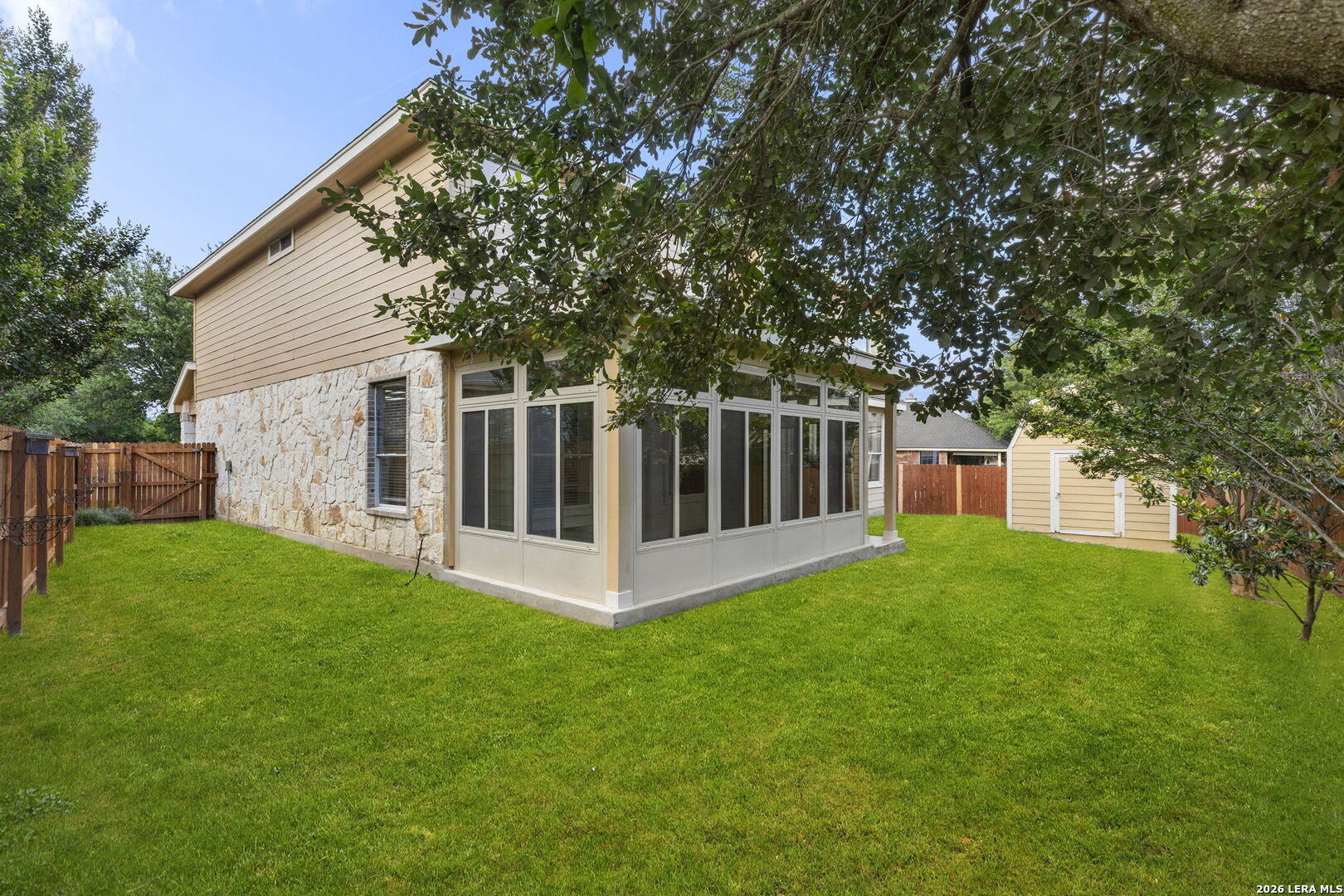main property photo 41