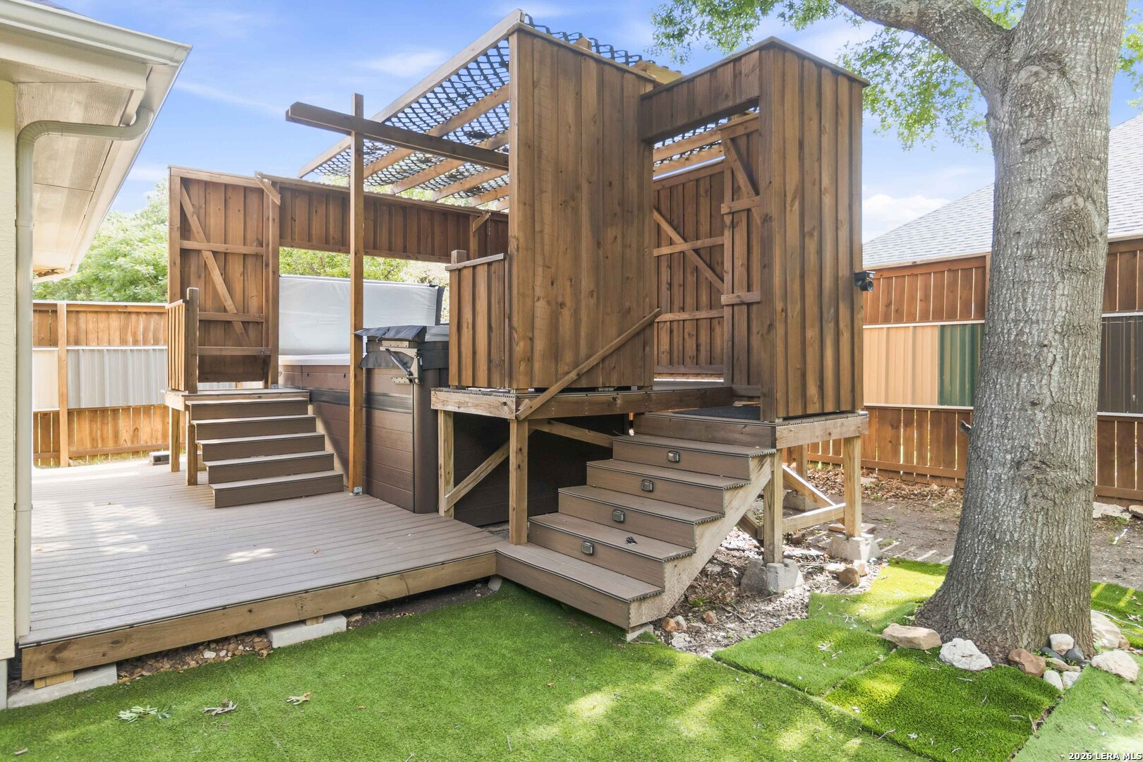 main property photo 29