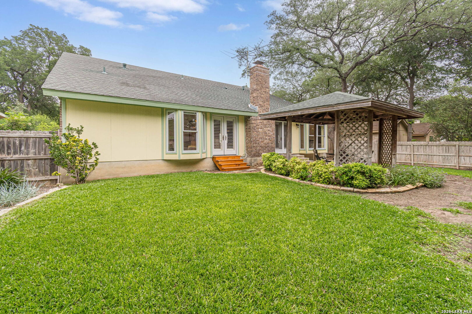 main property photo 32