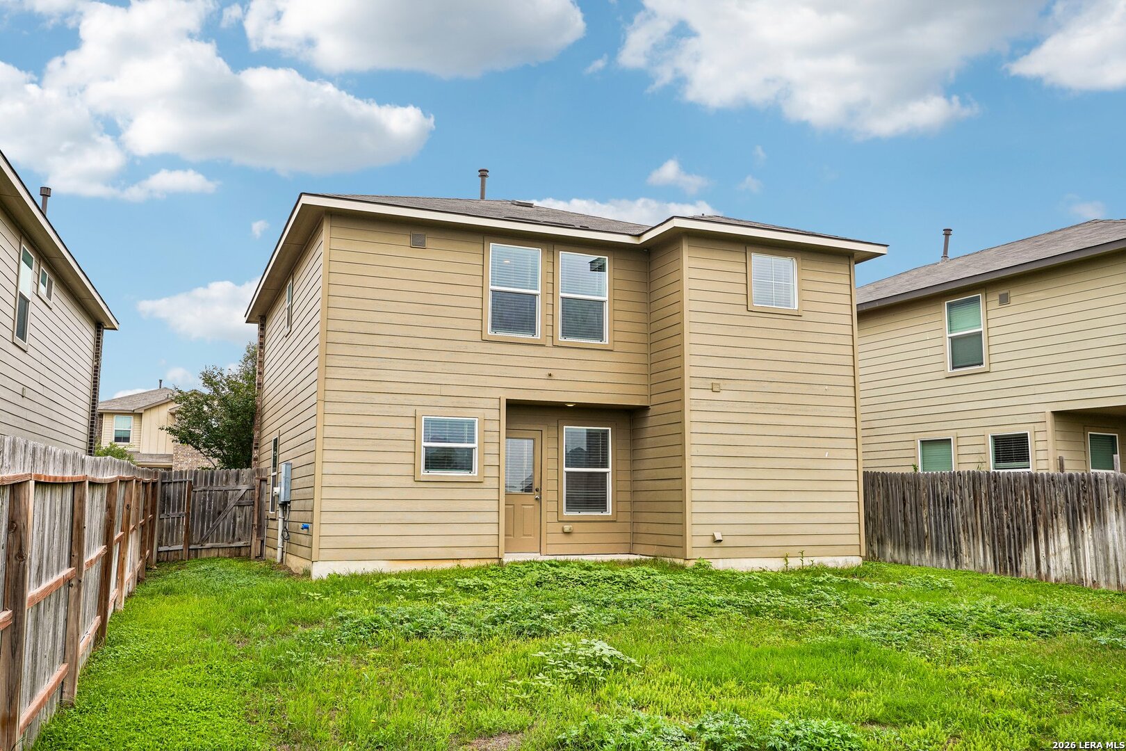 main property photo 29