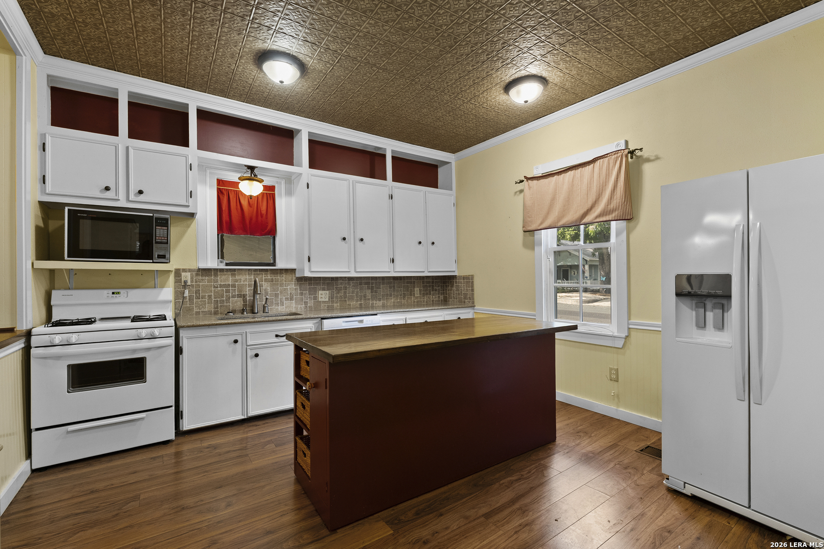main property photo 20