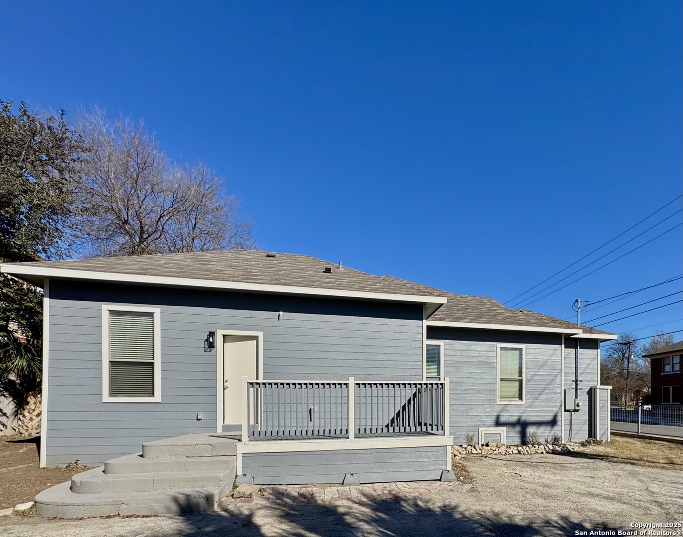 main property photo 3