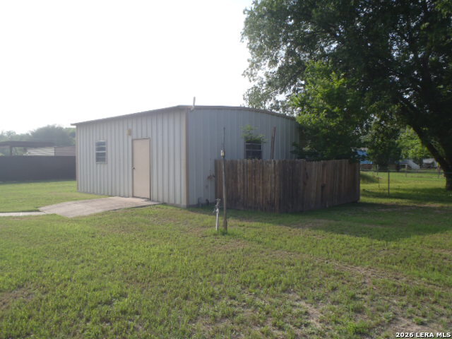 main property photo 10