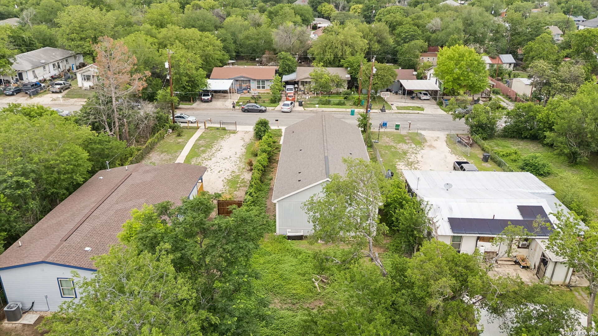 main property photo 33