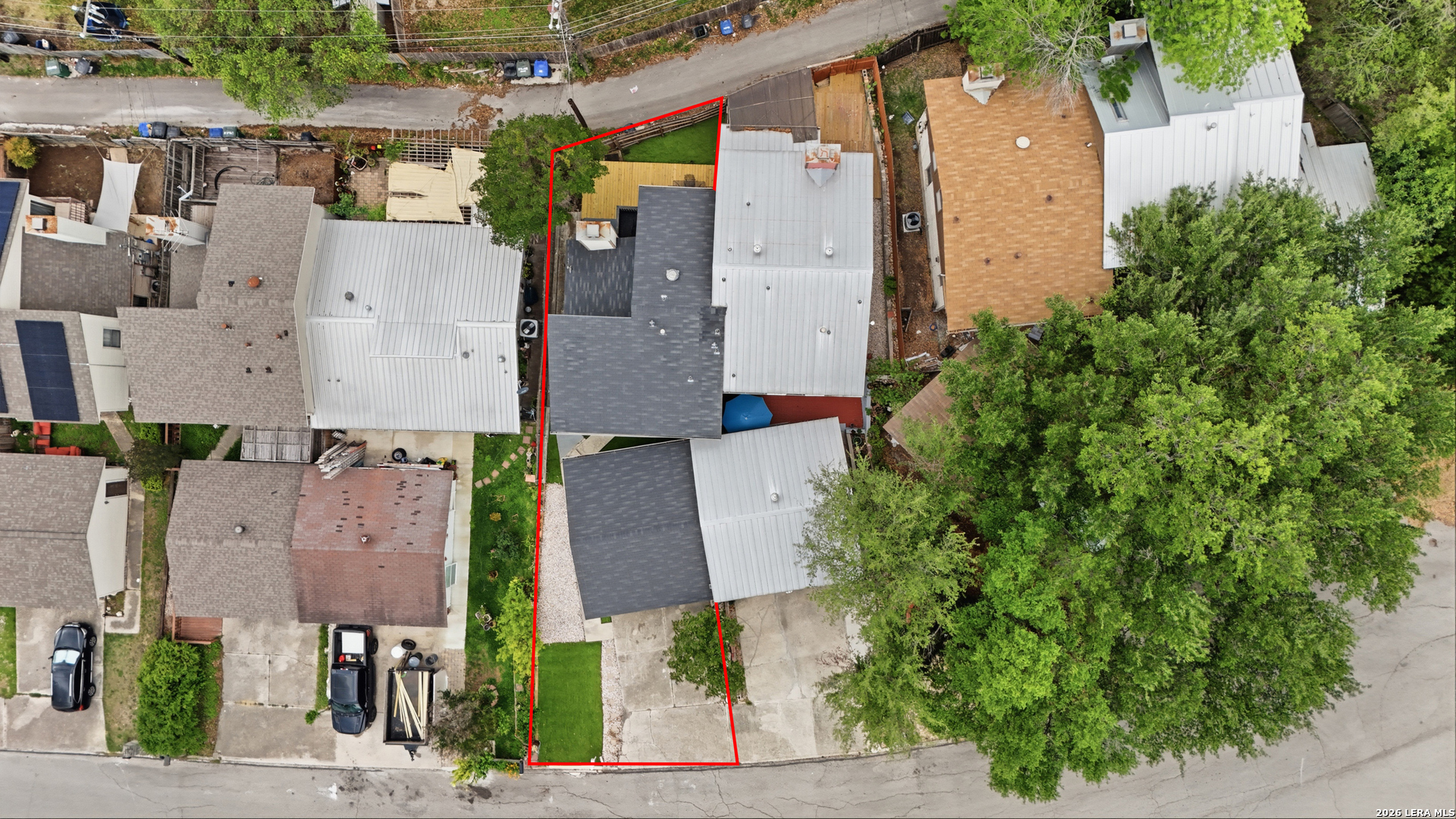 main property photo 22