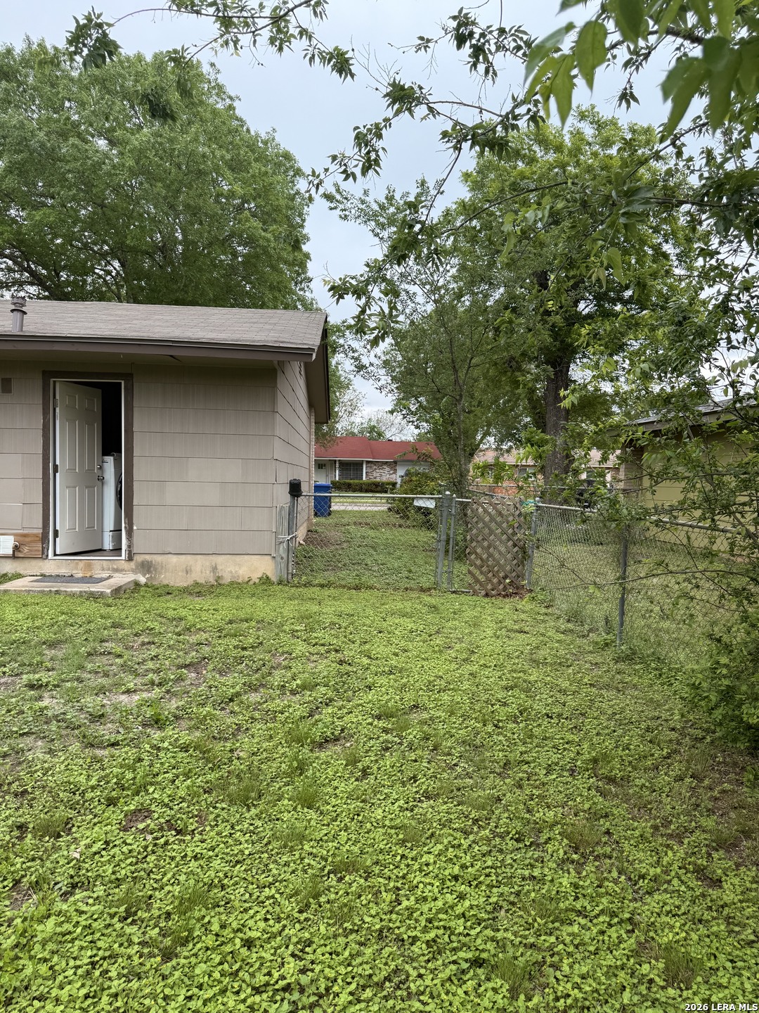 main property photo 41
