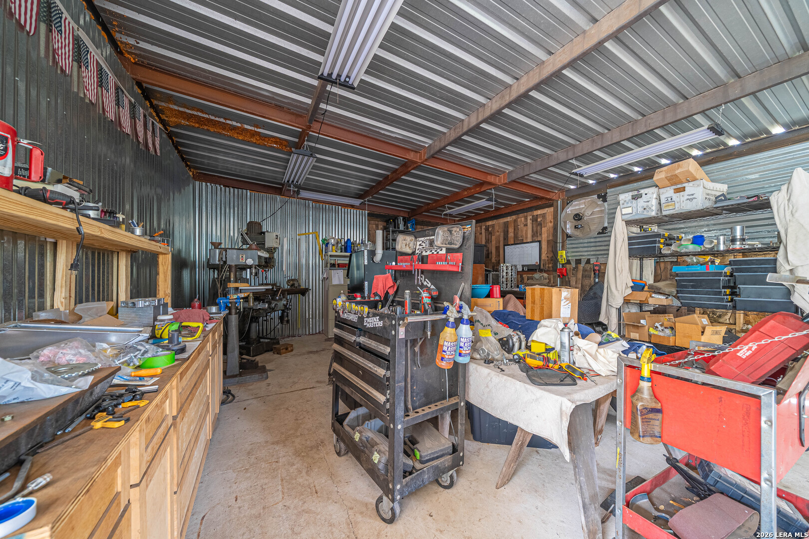 main property photo 39