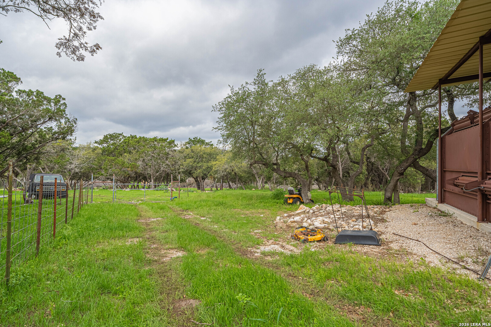 main property photo 41