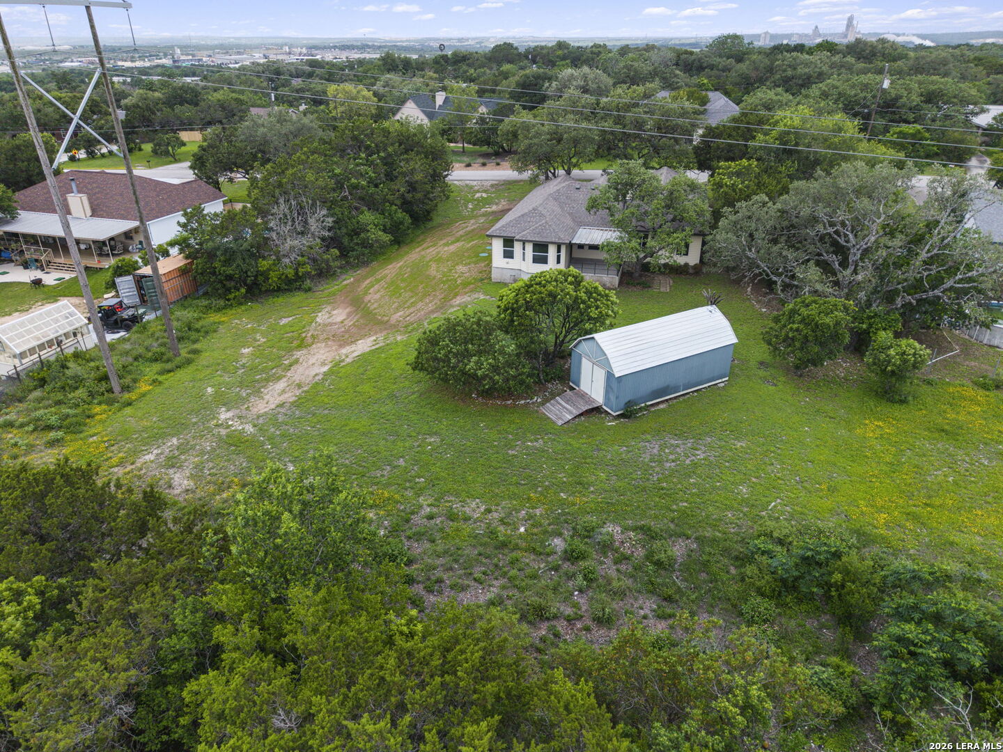 main property photo 33