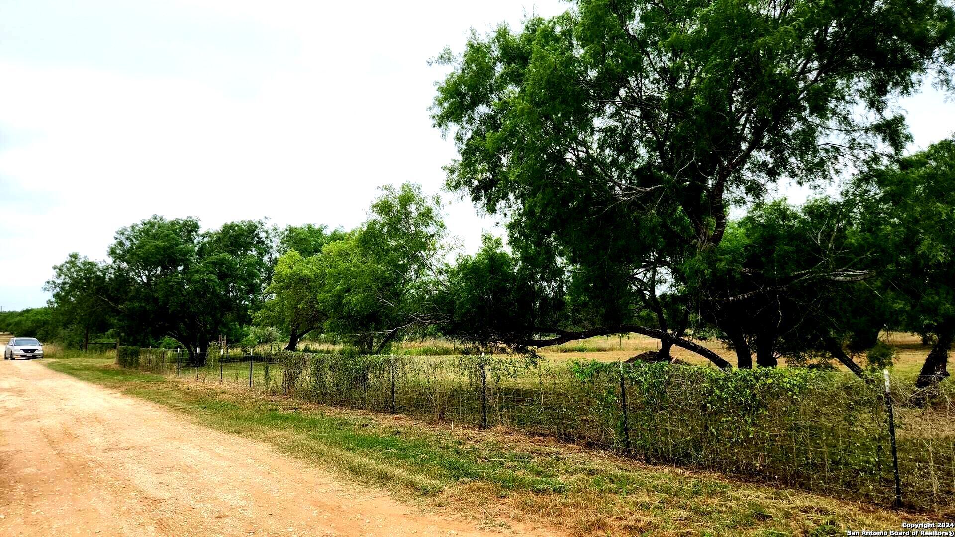main property photo 18